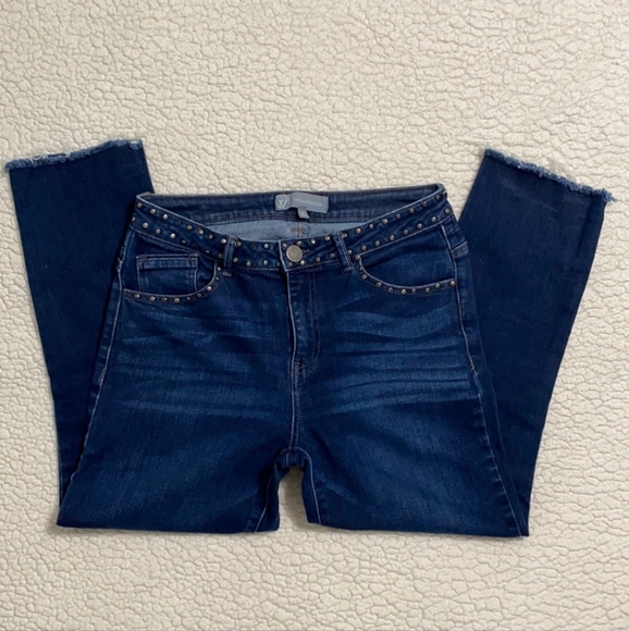 Wit & Wisdom Dark Wash Raw Edge Jeans Metal Stud Trim Women Size 6P - Picture 8 of 8